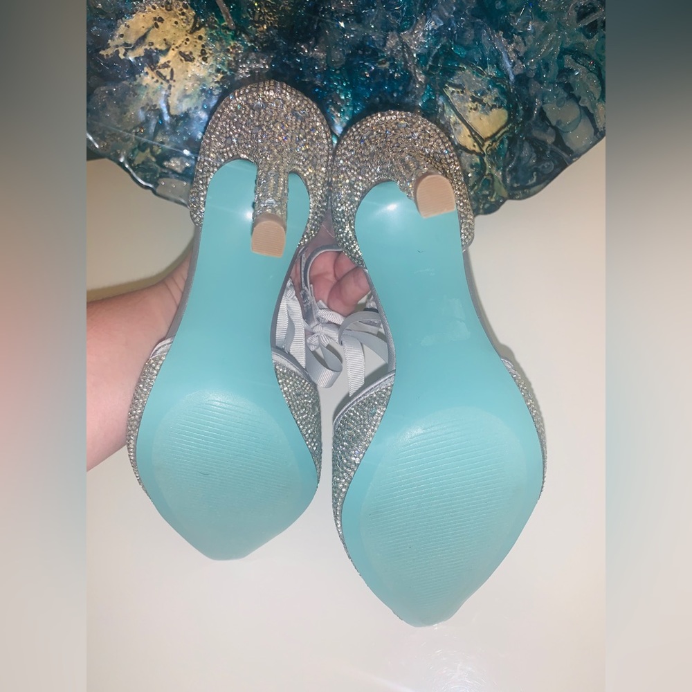 Silver Betsey Johnson Women's Iris Dress Pumps Many Sizes NEW - Picture 5 of 14